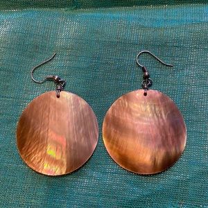 Shell earrings brown shell